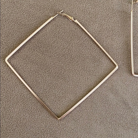 Oversized Geometric Square Hoops - Picture 5 of 5